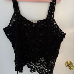 NWOT Torrid Festi Crochet Crop Top